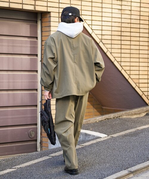 CIAOPANIC TYPY（チャオパニックティピー）の「【molmol】撥水/洗濯可/男女兼用/ドライバーズワイドジャケット/ミノテックリップ（テーラードジャケット・レディース・チャコールグレー/オリーブ・MEDIUM/LARGE）」の18枚目の写真