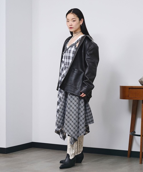 ROSE BUD(ローズバッド)の「FAUX LEATHER JACKET(ブルゾン・レディース・ブラック/ブラウン・ONE SIZE)」の9枚目の写真