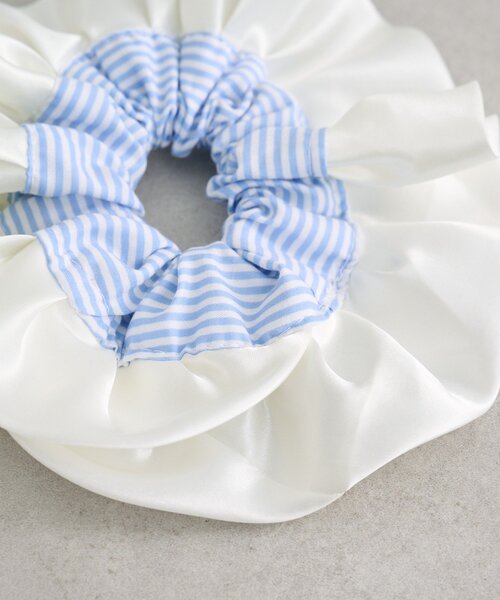 mystic（ミスティック）の「サテンストライプシュシュ（シュシュ・レディース・ブルー・ONE SIZE）」の4枚目の写真