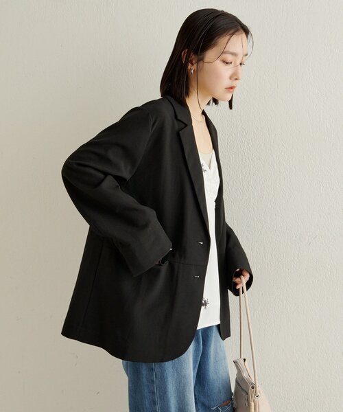 Omekashi（オメカシ）の「バックデザインテーラードジャケット（テーラードジャケット・レディース・ブラック/ホワイト系その他・FREE）」の4枚目の写真