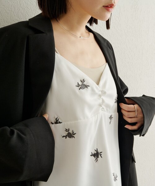 Omekashi（オメカシ）の「バックデザインテーラードジャケット（テーラードジャケット・レディース・ブラック/ホワイト系その他・FREE）」の8枚目の写真