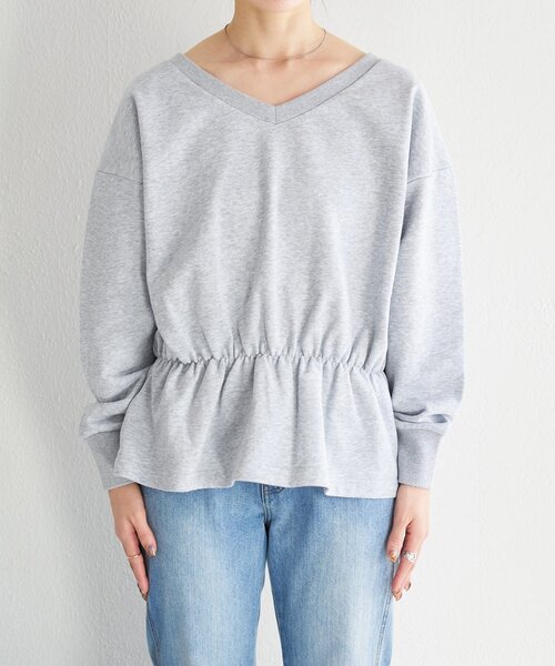 Kastane(カスタネ)の「【一部店舗限定】B Vネックペプラムスウェット(スウェット・レディース・ネイビー/グレー/アイボリー・FREE)」の13枚目の写真