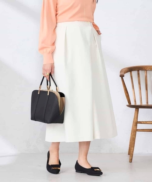a.v.v(アーヴェヴェ)の「アシメクロップドパンツ(その他パンツ・レディース・ホワイト/ネイビー・38/36/40)」の11枚目の写真