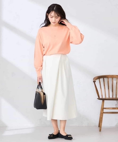 a.v.v(アーヴェヴェ)の「アシメクロップドパンツ(その他パンツ・レディース・ホワイト/ネイビー・38/36/40)」の13枚目の写真