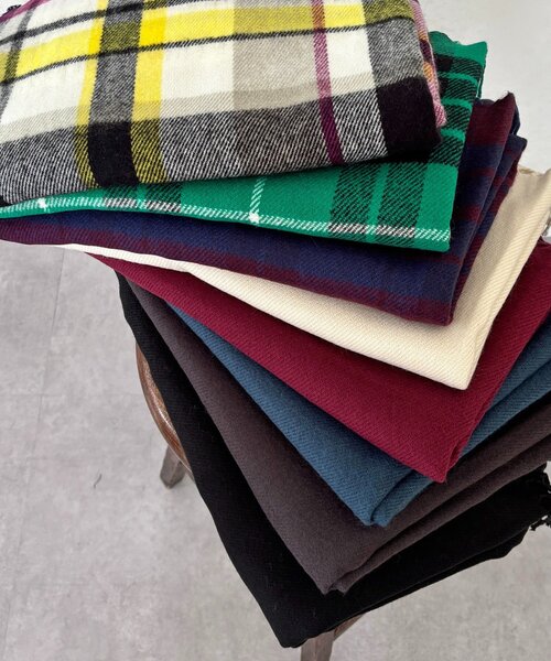 un dix cors（アンディコール）の「フリンジストール（マフラー・レディース・チャコールグレー/アイボリー/ブラック/ボルドー・FREE）」の16枚目の写真