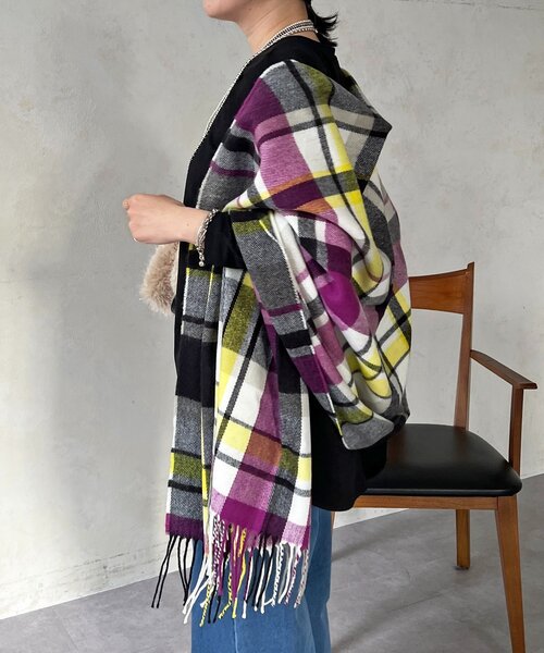 un dix cors（アンディコール）の「フリンジストール（マフラー・レディース・チャコールグレー/アイボリー/ブラック/ボルドー・FREE）」の21枚目の写真