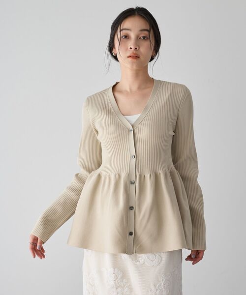 YECCA VECCA（イェッカヴェッカ）の「ペプラムカーディガン（カーディガン/ボレロ・レディース・ベージュ/ネイビー/ブルー・FREE）」の9枚目の写真