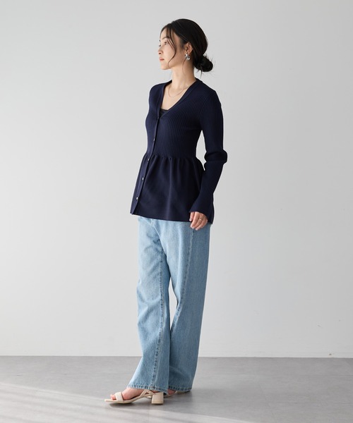 YECCA VECCA（イェッカヴェッカ）の「ペプラムカーディガン（カーディガン/ボレロ・レディース・ベージュ/ネイビー/ブルー・FREE）」の10枚目の写真