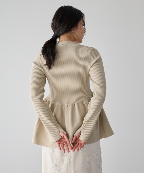 YECCA VECCA（イェッカヴェッカ）の「ペプラムカーディガン（カーディガン/ボレロ・レディース・ベージュ/ネイビー/ブルー・FREE）」の17枚目の写真