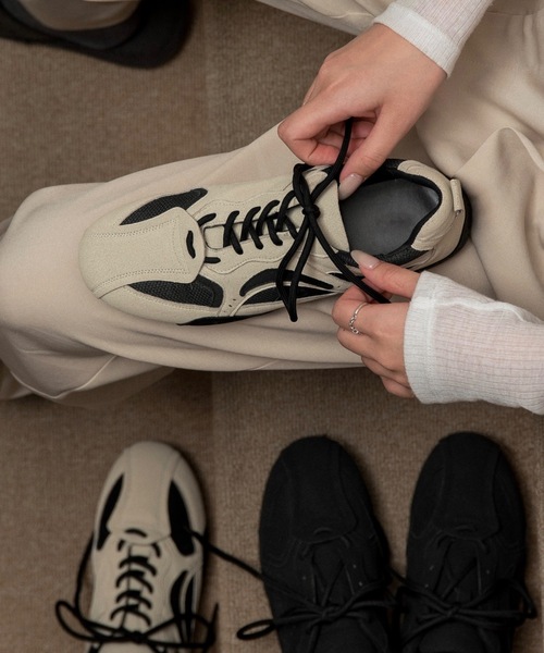 lawgy（ラウジー）の「mesh different material flat sneaker / メッシュディファレントマテリアルフラットスニーカー（スニーカー・レディース・ベージュ/ブラック・SMALL/MEDIUM/LARGE）」の14枚目の写真