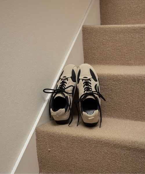 lawgy（ラウジー）の「mesh different material flat sneaker / メッシュディファレントマテリアルフラットスニーカー（スニーカー・レディース・ベージュ/ブラック・SMALL/MEDIUM/LARGE）」の15枚目の写真