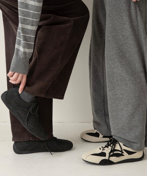 lawgy（ラウジー）の「mesh different material flat sneaker / メッシュディファレントマテリアルフラットスニーカー（スニーカー・レディース・ベージュ/ブラック・SMALL/MEDIUM/LARGE）」の4枚目の写真