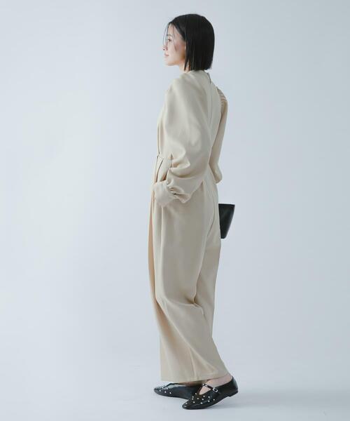 SENSE OF PLACE by URBAN RESEARCH(センスオブプレイスバイアーバンリサーチ)の「『撥水/防花粉』SKINProofパフショルダーオールインワン(つなぎ/オールインワン・レディース・ベージュ/ブラック・SMALL/MEDIUM)」の17枚目の写真