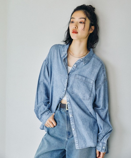 LEPSIM（レプシィム）の「AIRデニム長袖シャツ　639492（シャツ/ブラウス・レディース・グレー/ライトブルー/ブルー・FREE）」の3枚目の写真