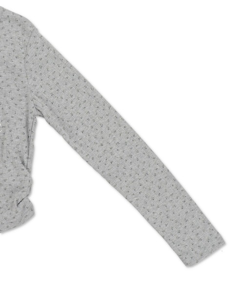 SPINNS（スピンズ）の「小花にきゅん♪ロゴ映えでつくる韓国ガーリートップス（Tシャツ/カットソー・レディース・サックスブルー/オフホワイト/グレー・ONESIZE）」の20枚目の写真