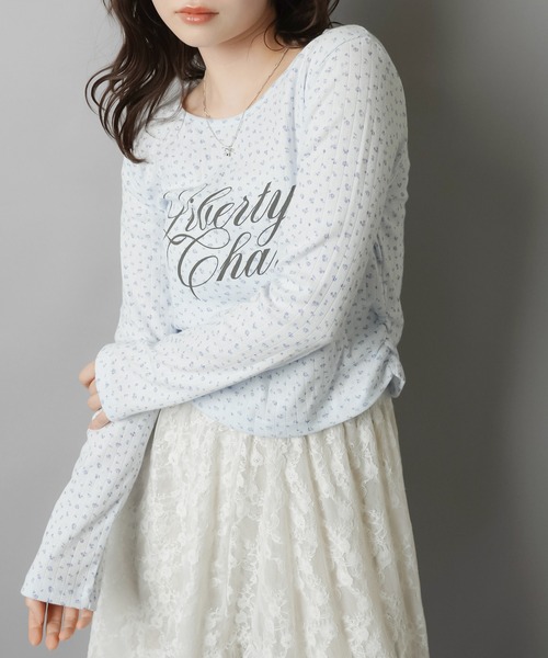 SPINNS(スピンズ)の「小花にきゅん♪ロゴ映えでつくる韓国ガーリートップス(Tシャツ/カットソー・レディース・サックスブルー/オフホワイト/グレー・ONESIZE)」の20枚目の写真