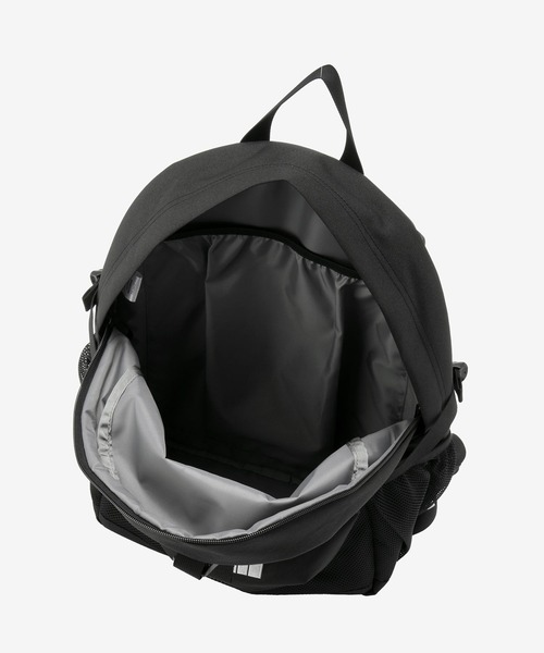 THE NORTH FACE(ザノースフェイス)の「【THE NORTH FACE/ザ ノースフェイス】リープ20(バックパック/リュック・メンズ・ホワイト/レッド/ブラック・FREE)」の8枚目の写真