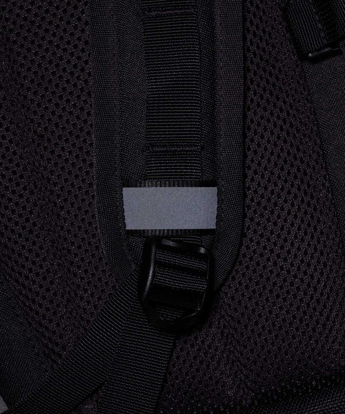 THE NORTH FACE(ザノースフェイス)の「【THE NORTH FACE/ザ ノースフェイス】リープ20(バックパック/リュック・メンズ・ホワイト/レッド/ブラック・FREE)」の13枚目の写真