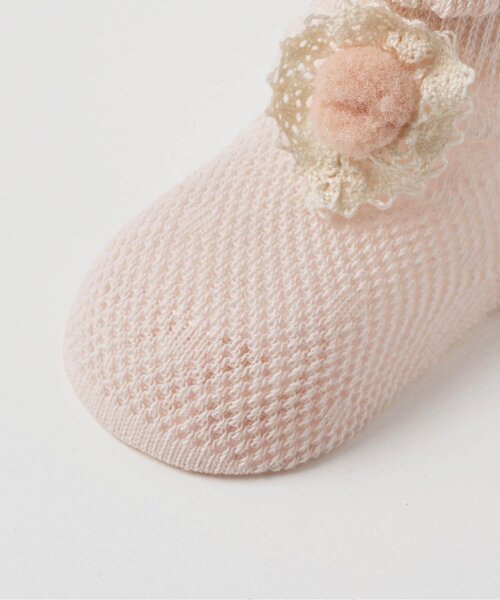 Ampersand（アンパサンド）の「お花レースメッシュベビーソックス（ベビーシューズ/ベビーソックス・キッズ・オフホワイト/ピンク・9/12）」の7枚目の写真