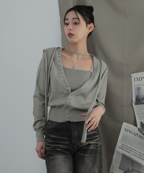 Ulysses(ユリシス)の「チョーカー付きボタンデザインカーディガン×キャミセット(カーディガン/ボレロ・レディース・ベージュ/グレー・F)」の18枚目の写真