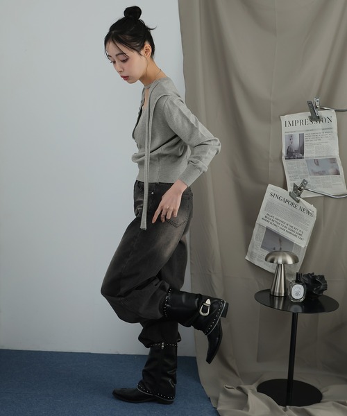 Ulysses(ユリシス)の「チョーカー付きボタンデザインカーディガン×キャミセット(カーディガン/ボレロ・レディース・ベージュ/グレー・F)」の12枚目の写真