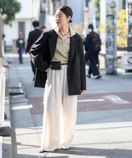 MAQWEL（マクウェル）の「《セットアップ対応》【MAQWEL/マクウェル】ウォッシャブルサテンパンツ（その他パンツ・レディース・ブラック/ダークブラウン/オフホワイト・M/S）」の13枚目の写真