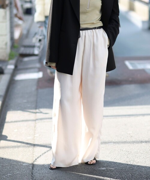 MAQWEL（マクウェル）の「《セットアップ対応》【MAQWEL/マクウェル】ウォッシャブルサテンパンツ（その他パンツ・レディース・ブラック/ダークブラウン/オフホワイト・M/S）」の14枚目の写真