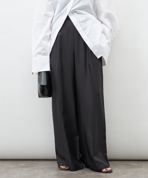 Deuxieme Classe(ドゥーズィエムクラス)の「*【Raspail/ラスパイユ】Tuck Pants(スラックス・レディース・ネイビー/ベージュ・38/36)」の6枚目の写真
