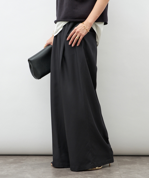 Deuxieme Classe(ドゥーズィエムクラス)の「*【Raspail/ラスパイユ】Tuck Pants(スラックス・レディース・ネイビー/ベージュ・38/36)」の12枚目の写真