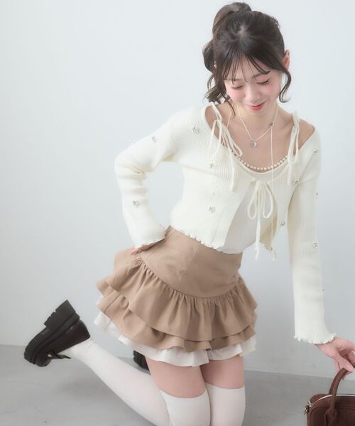 MAJESTIC LEGON（マジェスティックレゴン）の「キャミセットフラワーパールカーディガン（カーディガン/ボレロ・レディース・イエロー/グレー/ピンク/ブラック/アイボリー・MEDIUM）」の12枚目の写真