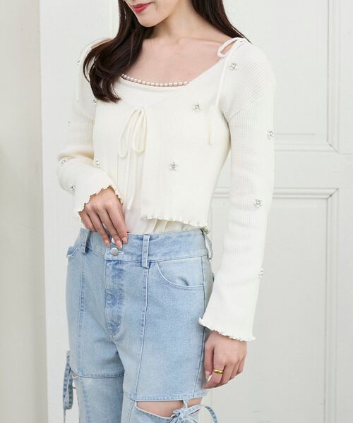 MAJESTIC LEGON（マジェスティックレゴン）の「キャミセットフラワーパールカーディガン（カーディガン/ボレロ・レディース・イエロー/グレー/ピンク/ブラック/アイボリー・MEDIUM）」の8枚目の写真