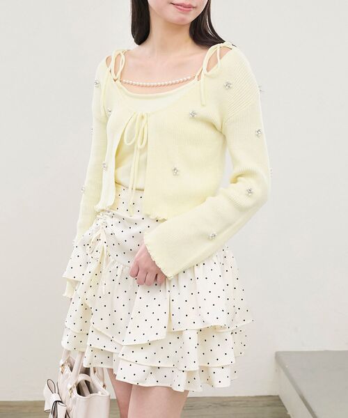 MAJESTIC LEGON（マジェスティックレゴン）の「キャミセットフラワーパールカーディガン（カーディガン/ボレロ・レディース・イエロー/グレー/ピンク/ブラック/アイボリー・MEDIUM）」の21枚目の写真