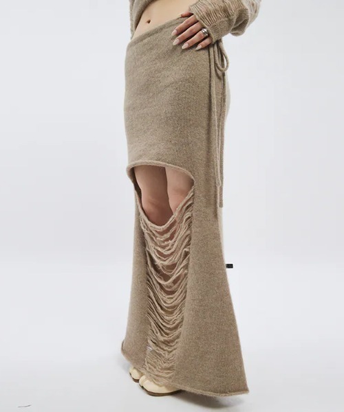 Seivson(セイヴソン)の「Seivson Fiberrism |Wool-Blend Cut-Out Knit Skirt(スカート・レディース・グリーン系その他/ブラック・MEDIUM)」の3枚目の写真