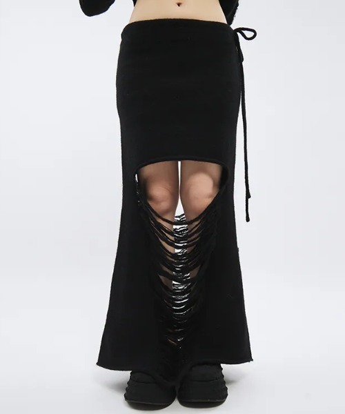 Seivson(セイヴソン)の「Seivson Fiberrism |Wool-Blend Cut-Out Knit Skirt(スカート・レディース・グリーン系その他/ブラック・MEDIUM)」の11枚目の写真