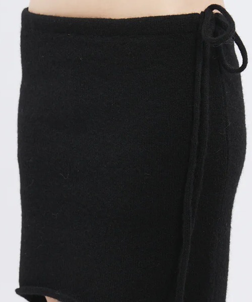Seivson(セイヴソン)の「Seivson Fiberrism |Wool-Blend Cut-Out Knit Skirt(スカート・レディース・グリーン系その他/ブラック・MEDIUM)」の16枚目の写真