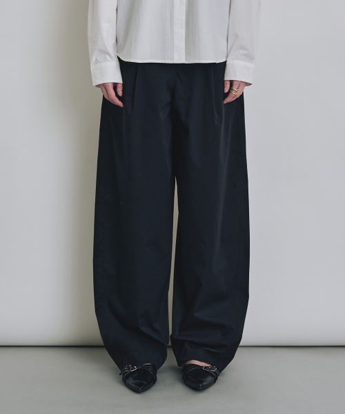 COSTUME O’CLOCK(コスチュームオクロック)の「コットンライクセミバルーンワンタックスラックス3COLORCOWPT003(スラックス・レディース・ホワイト/ブラック/ブラウン・SMALL/MEDIUM/LARGE)」の10枚目の写真