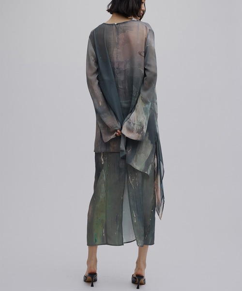 PAINTED TEXTURE ART LAYERED DRESS（ドレス）｜Ameri（アメリ）の