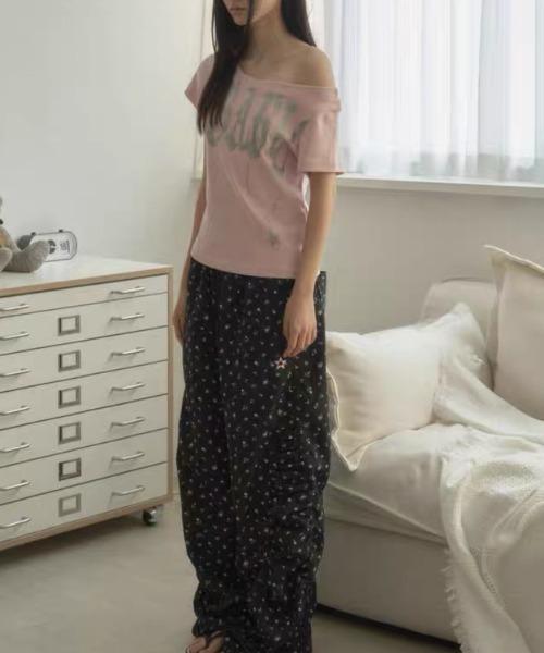 ViViDAY(ビビデー)の「フロント英字&星ロゴ カモフラ柄ショートtシャツ(Tシャツ/カットソー・レディース・カーキ/ピンク/ホワイト・M)」の10枚目の写真