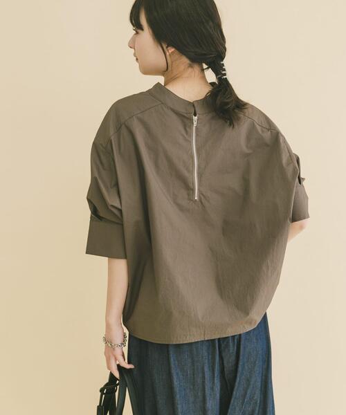 ITEMS URBANRESEARCH（アイテムズ アーバンリサーチ）の「5ブソデハイネックブラウス（シャツ/ブラウス・レディース・チャコールグレー/ホワイト/ミント・FREE）」の14枚目の写真