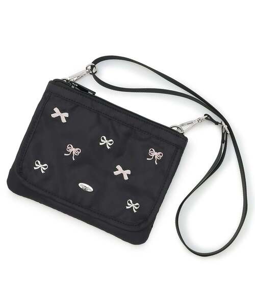 mezzo piano Junior（メゾピアノジュニア）の「【人気商品再入荷】【直営店で取り扱い無し】デイリーサコッシュ（School対応）（ショルダーバッグ・キッズ・ブラック/ライトブルー・F）」の2枚目の写真