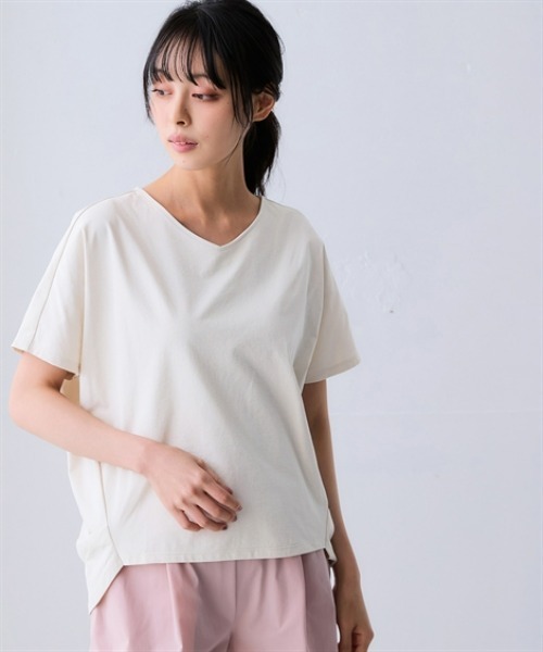 nissen（ニッセン）の「マルチドライカットソーVネックコクーンゆるシルエットプルオーバー（水陸両用・接触冷感・UVカット・吸汗速乾）＜大きいサイズ有＞（Tシャツ/カットソー・レディース・ベージュ/ライトグリーン/ピンク/ブルー/チャコールグレー/アイボリー・3L/LL/L/M/S）」の2枚目の写真