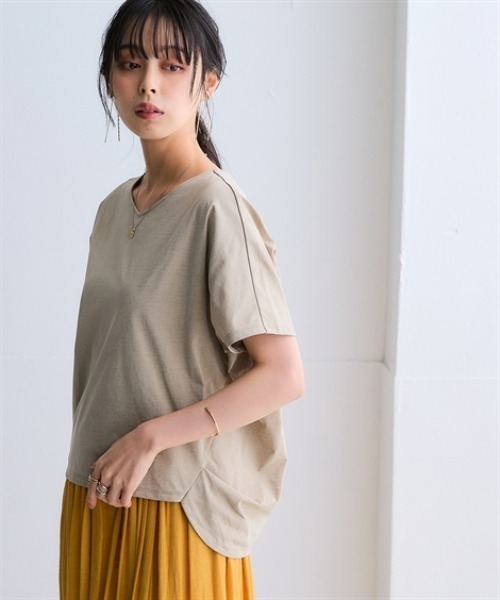 nissen（ニッセン）の「マルチドライカットソーVネックコクーンゆるシルエットプルオーバー（水陸両用・接触冷感・UVカット・吸汗速乾）＜大きいサイズ有＞（Tシャツ/カットソー・レディース・ベージュ/ライトグリーン/ピンク/ブルー/チャコールグレー/アイボリー・3L/LL/L/M/S）」の12枚目の写真