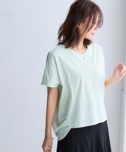 nissen（ニッセン）の「マルチドライカットソーVネックコクーンゆるシルエットプルオーバー（水陸両用・接触冷感・UVカット・吸汗速乾）＜大きいサイズ有＞（Tシャツ/カットソー・レディース・ベージュ/ライトグリーン/ピンク/ブルー/チャコールグレー/アイボリー・3L/LL/L/M/S）」の15枚目の写真