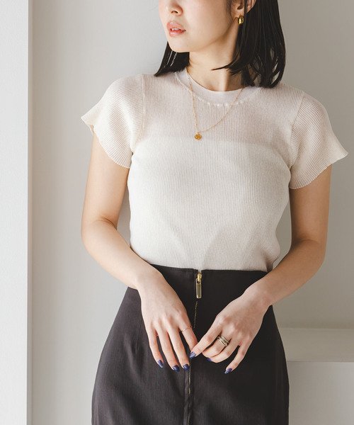 Noble(ノーブル)の「ショートスリーブコンパクトリブニット(ニット/セーター・レディース・ホワイト/ライトグリーン/グレー・FREE)」の2枚目の写真