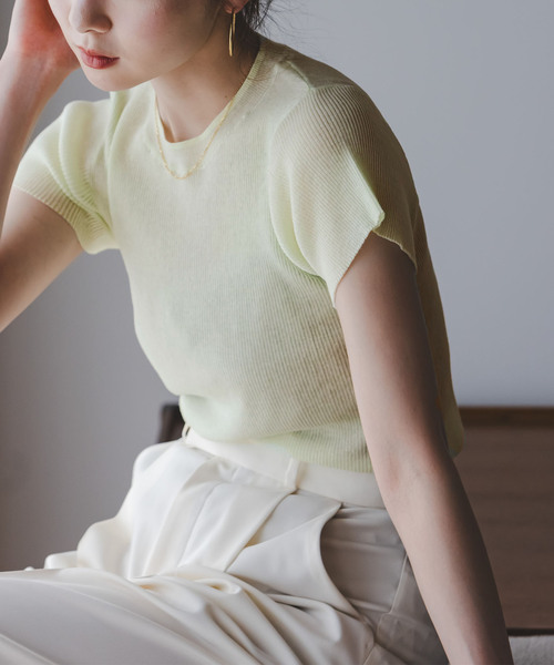 Noble(ノーブル)の「ショートスリーブコンパクトリブニット(ニット/セーター・レディース・ホワイト/ライトグリーン/グレー・FREE)」の3枚目の写真