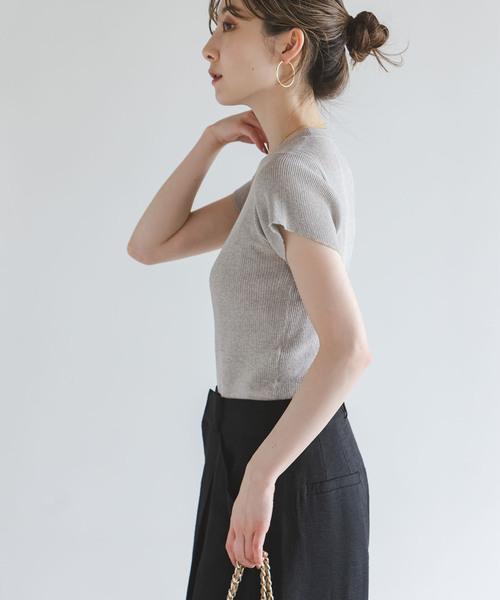 Noble(ノーブル)の「ショートスリーブコンパクトリブニット(ニット/セーター・レディース・ホワイト/ライトグリーン/グレー・FREE)」の4枚目の写真