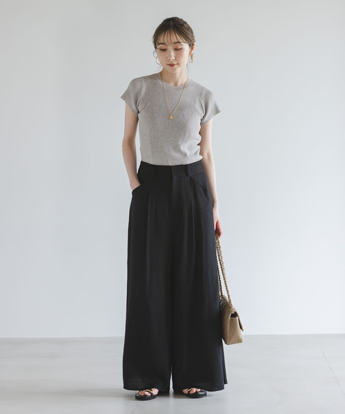 Noble(ノーブル)の「ショートスリーブコンパクトリブニット(ニット/セーター・レディース・ホワイト/ライトグリーン/グレー・FREE)」の6枚目の写真