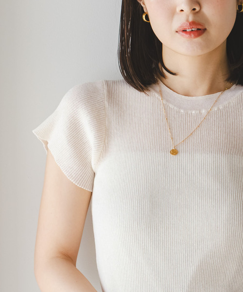 Noble(ノーブル)の「ショートスリーブコンパクトリブニット(ニット/セーター・レディース・ホワイト/ライトグリーン/グレー・FREE)」の10枚目の写真