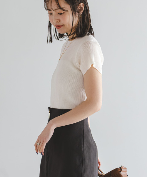 Noble(ノーブル)の「ショートスリーブコンパクトリブニット(ニット/セーター・レディース・ホワイト/ライトグリーン/グレー・FREE)」の15枚目の写真