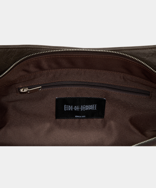 ETRE AU SOMMET（エトレオソメ）の「Strap Belt Eyelet Cross Big Bag (Brown)（ショルダーバッグ・レディース・その他・FREE）」の7枚目の写真